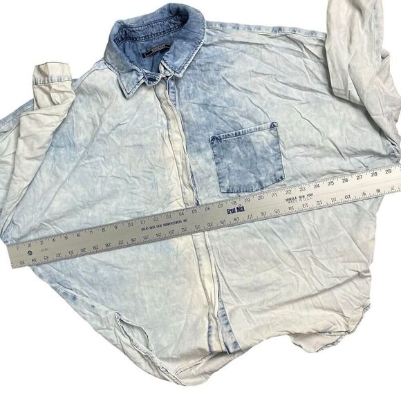 Sunday I’m‎ In Love Shirt WMNS L Blue Button Up Church Weekend Football Relaxed - Picture 5 of 9